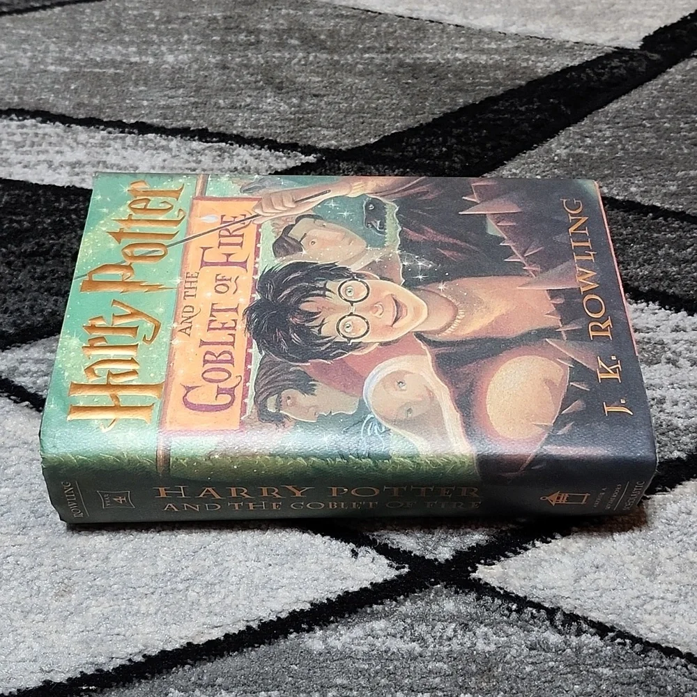 VINTAGE 1ST EDITION JULY 2000 HARRY POTTER AND THE GOBLET OF FIRE DUST/HARDCOVER